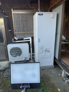 八幡市　エコキュート工事　SRT-S377